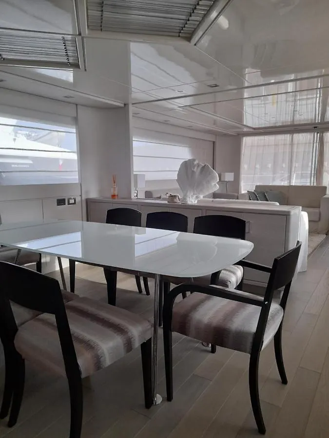 Luxury Yacht Portosole Hotel San Remo 0*,